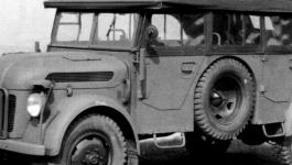 Nejastj proveden jednotn oteven karoserie pro mustvo. Jednotn proto, e stejnou karoserii montovaly na podvozky obdobn tone i jin firmy, kupkladu Mercedes-Benz, Horch a dokonce i boleslavsk kodovka. Toto proveden karoserie mlo kdov oznaen Wehrmachtu Kfz.15.