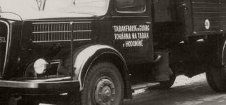 Typ koda 706 se vyrbl od roku 1940 tm a do konce vlky. U to nebyl benzk, nbr estivlcov komrkov diesel s nosnost 7 tun. Po vlce prodlal dvakrt za sebou  facelift, co znamenalo vdycky novou masku a dlal se tak dlouho, ne ho definitivn nahradily trambusy z Liazu Mnichovo Hradit. Na fotografii je devoplynov verze z roku 1942.