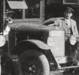 Vstiek z dobovho tisku, na kterm je zachycen vz L&K  koda 125, vystavovan v exposici mladoboleslavsk automobilky na Praskm autosalonu v roce 1927.
