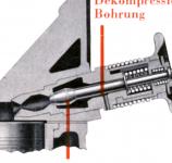 Run ventil v zaroubovan poloze, kdy je vt komrka kvli zven komprese pi startu uzavena. Dekompressions-Bohrung je v tlese ventilu vyvrtan kanlek, kter ve stedn poloze, kdy ani pedn ani zadn kuelka ventilu nedosed, funguje jako dekompresor.