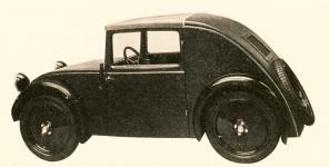 Standard Superior ve dvousedadlové verzi z roku 1932. V tomto provedení se dočkal pouze 360 vyrobených kusů.