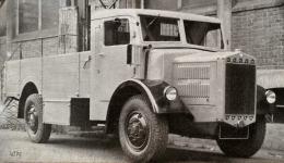 Foto valnku s modernizovanou kabinou z roku 1930. Snmek je z propaganho materilu, vydanho k 50. vro firmy v roce 1947.