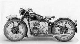 BMW R 6 - model 1937, ji s novj pevodovkou s vestavnm filtrem sn, spolenm pro oba karburtory.