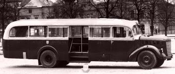 Snen podvozky tovrna nabzela v povlench letech pro dostavbu velkokapacitnch autobusovch karoseri. Na snmku je jeden z pti autobus Praga NDO pro Bratislavu, realizovan vysokomtskou firmou Sodomka.