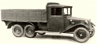Valnk Tatra 26/30 z roku 1928 - slo 30 za lomtkem znamenalo, e vz u m tyvlcov motor 1.680 ccm z osobnho vozu Tatra 30.