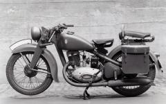 Armdn DKW NZ 350 se sedlem jezdce 