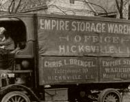 Další třítunový náklaďák z roku 1906 už měl přední blatníky.