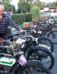 B�val� depo z�vodn�ch stroj� Ceny Prachovsk�ch skal, na rozd�l od dob sv� sl�vy, hostilo tentokr�t motorov� kola obzvl�t� star�. �emenov� pohon byl podm�nkou!