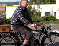Pod�ln� dvouv�lec Douglas v j�zd�.