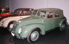 P�epadov� proveden� automobilu IFA F9 se k n�m nikdy nedod�valo. Bylo ur�eno pro v�chodon�meckou Polizei, eventueln� tak� pro celn�ky a dal�� st�tn� slo�ky DDR. Byl to p�edch�dce pozd�j��ho �bojov�ho� Trabanta.