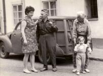 Snímek dodávkového Minoru rodiny Brutarovy ze začátku šedesátých let, kdy už byl vůz 