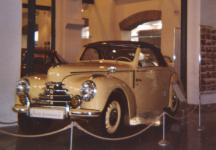 Dnen podoba roadsteru koda 1102 komernho rady Vilma Labskho v muzeu KODA AUTO a.s.
